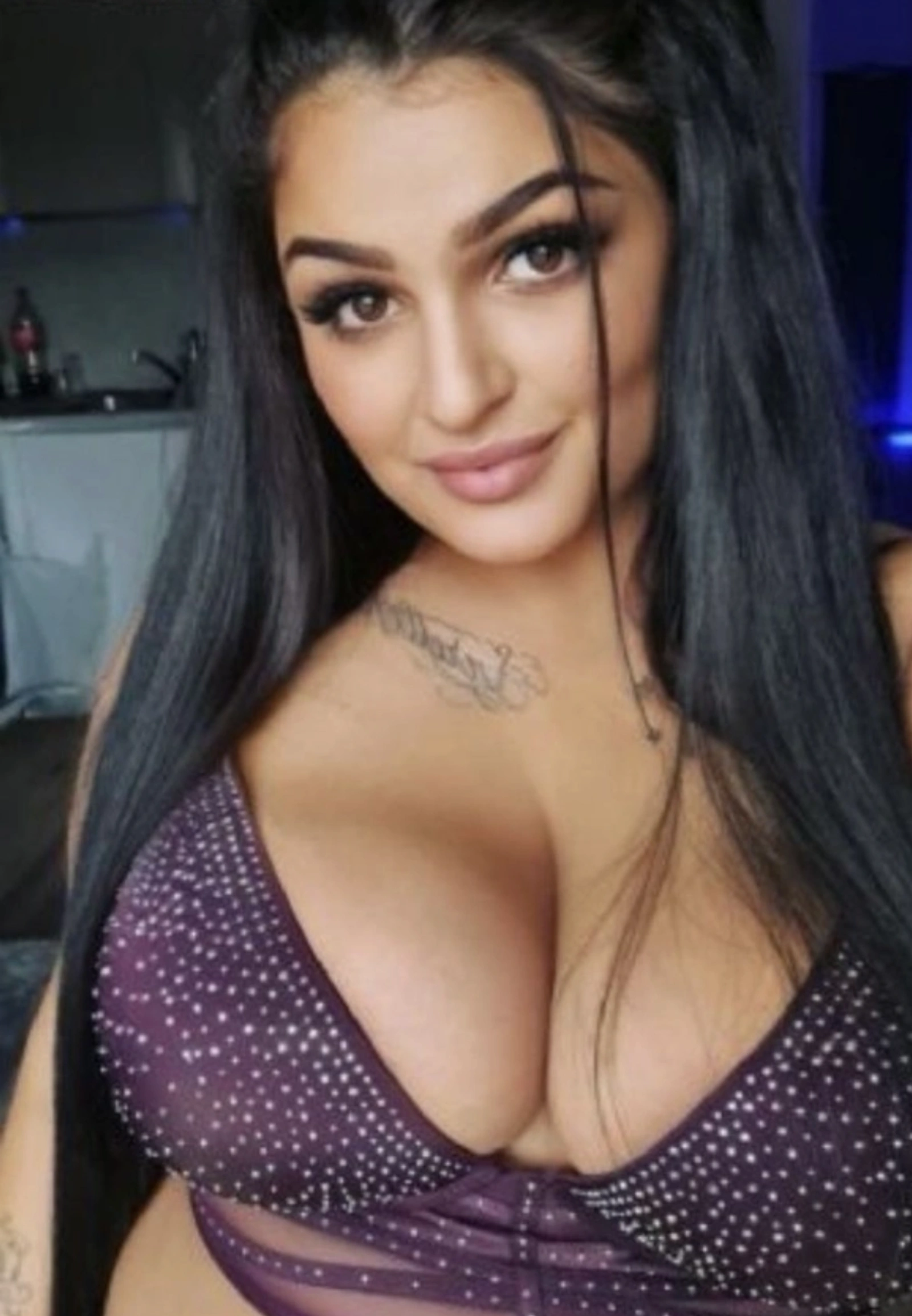 Busty Barbie