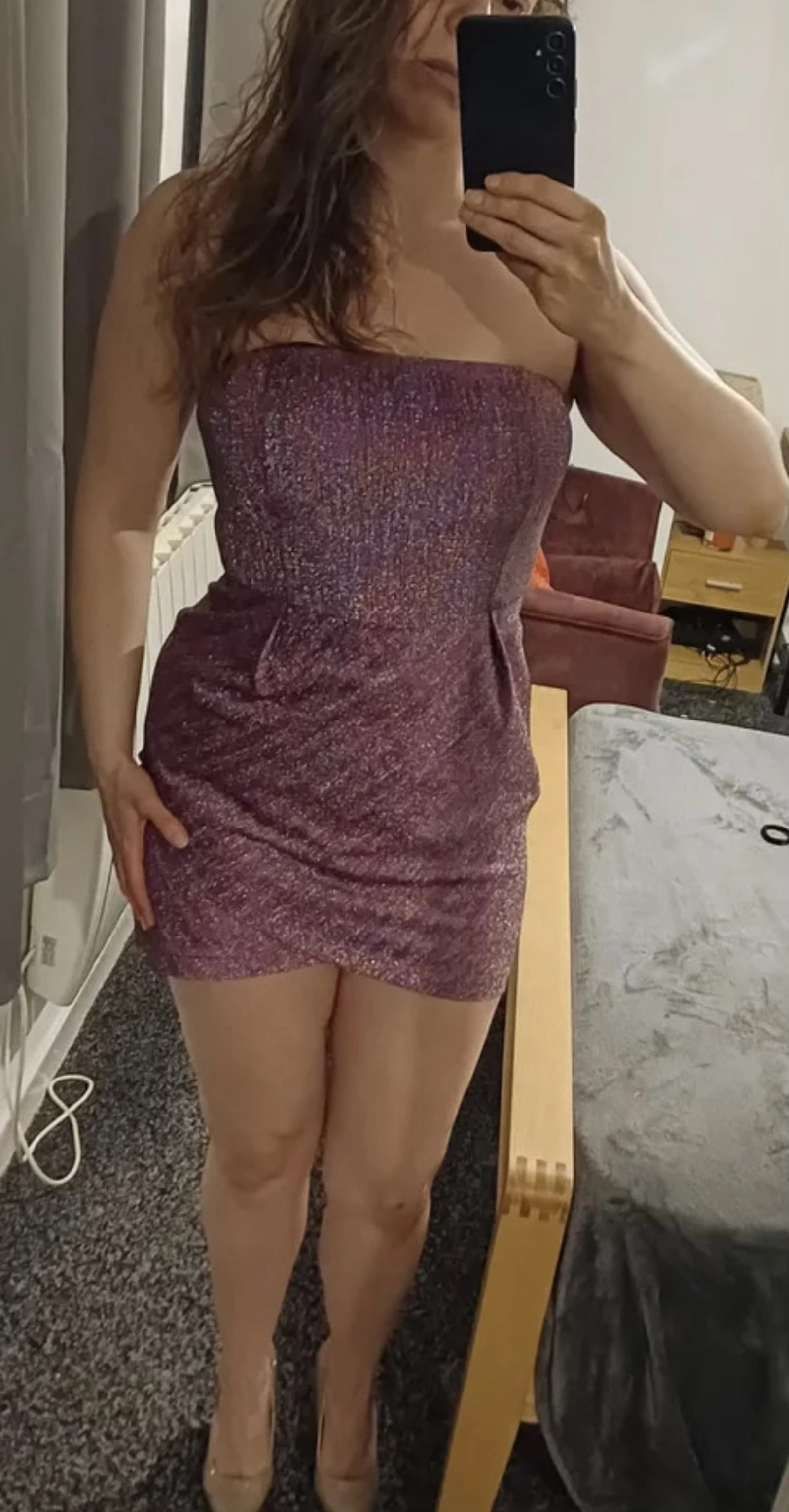 English Laura Leon