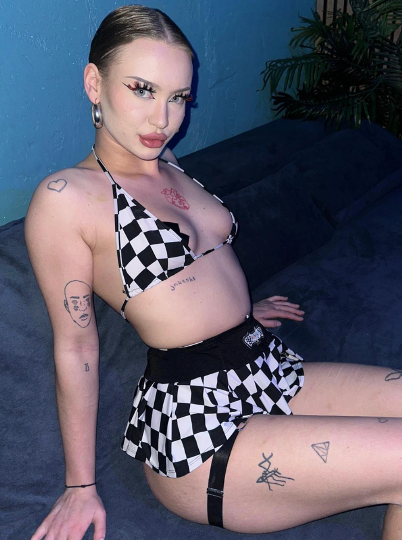 SARAnaughtyxx